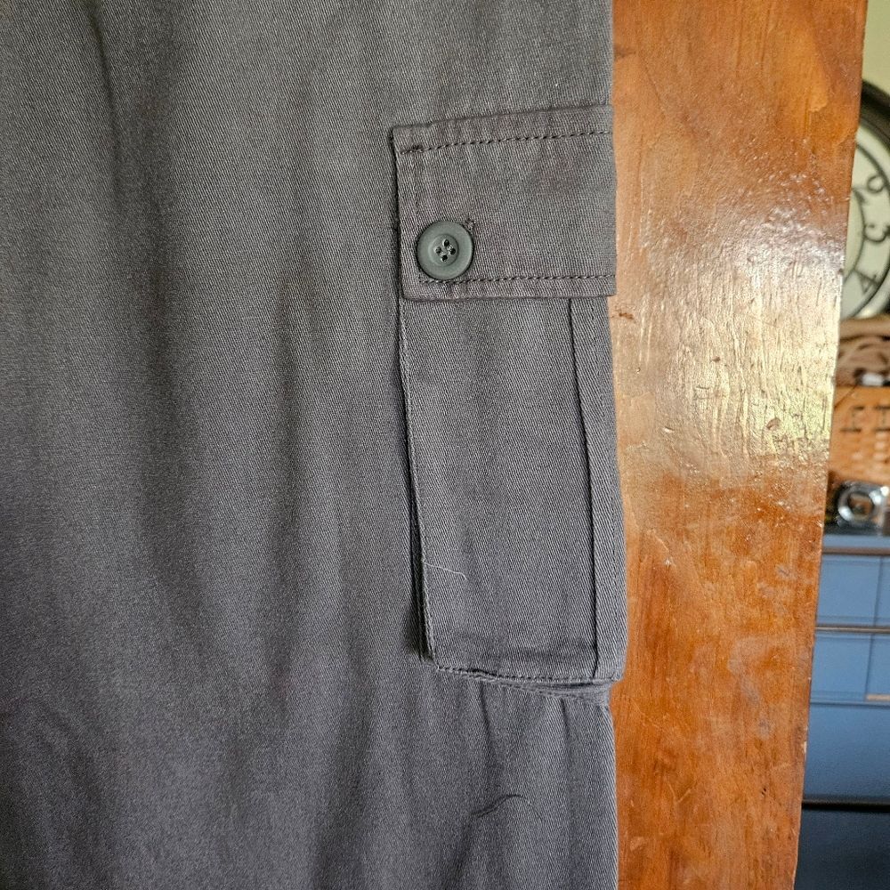 Mens Gray Cargo Pants Size L Drawstring Waist New Without Tags 30" Wst - Picture 5 of 10